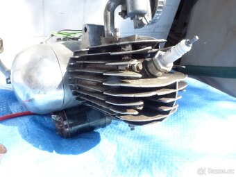 Jawa 550 motor - 5
