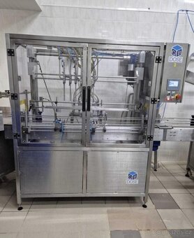 Plnicí linka s automatickým uzavíráním. Hmotnostní průtokomě - 5