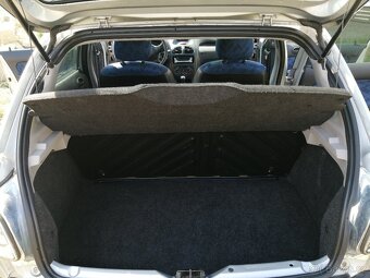 Peugeot 206 Hatchback - 5