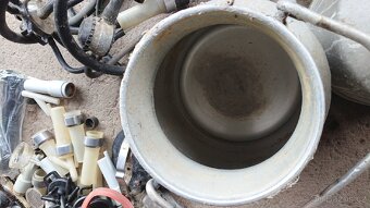 2x konvové dojení a díly dojící zařízení - 5