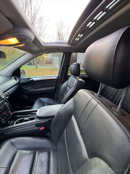 Mercedes-Benz ML 320 CDI AMG Offroad paket, 2010 – Facelift - 5