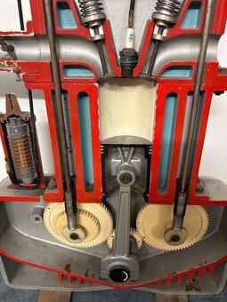 Školní model motoru - 5