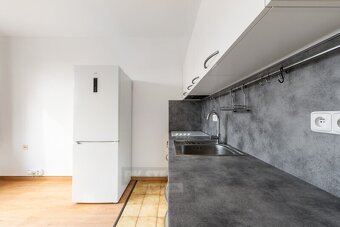 Prodej bytu 1+kk, 20 m2, Pekárenská ul. - České Budějovice 3 - 5