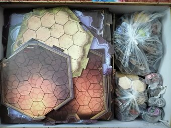 Desková hra Gloomhaven v českém vydání - 5