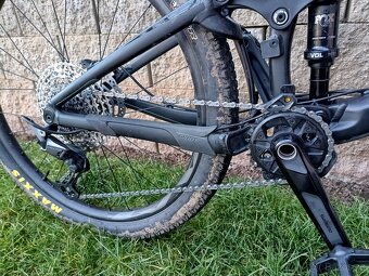 Celopéro Giant Trance 27,5" velikost L, zdvihy 150 / 140 - 5