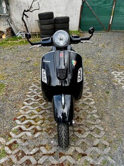 VESPA 300 GTS super - 5