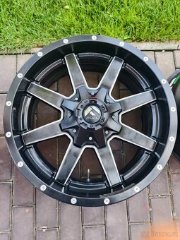 Alu kola Hummer H2 a vymezovací podložky - 5
