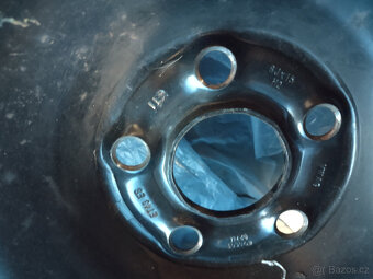 Disky 5x100 6Jx15 ET43 zimní pneu 185/55 R15 M+S - 5