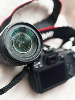 Canon 77D Eos + objektiv EF-S 18-135mm IS STM + brašna - 5