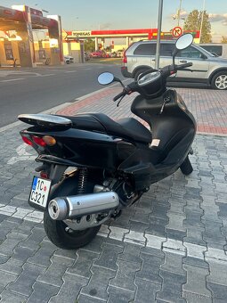 Yamaha Majesty 125 r.v. 2009 - 5