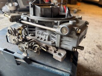 Karburátory Edelbrock a Holley pro motory V8 - 5