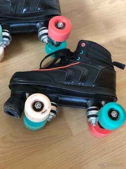 Černé kolečkové brusle pro holky Oxelo vel. 38 - 5
