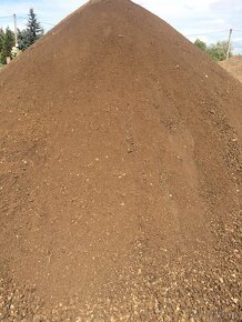 Zahradní zemina kompost - 5