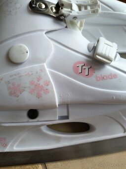 Dívčí brusle vel. 37-40 - 5