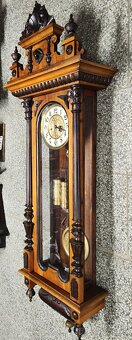 luxusní bohatě zdobené vyřezávané dvouzávažové hodiny - 5