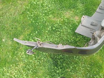 MERCEDES BENZ ML W164 ZADNÍ NÁRAZNÍK PĚKNÝ VČ. PAR. ČIDEL - 5