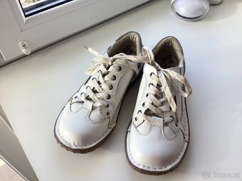 Dámské boty Zn. MKOOMI, vel. 39. + kabelka ˇ - 5