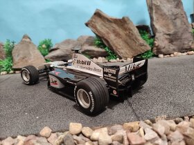 Prodám model 1:18 formule F1 McLaren Mercedes MP4/14 - 5