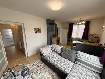 PRODEJ BYTU 3+1 S GARÁŽÍ, MOKRÝ LOM, OKR. ČESKÉ BUDĚJOVICE - 5