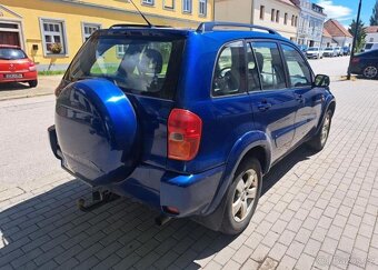 Toyota Rav4 2,0 D4D nafta manuál 85 kw - 5