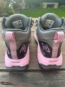 Běžecké, lehké, dámské boty New Balance EU 37,5 stav nových - 5
