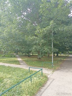 Pronájem 3+kk s lodžií, provize 15 tis. Kč, tel. 728120015 - 5