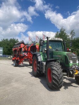 Shrnovač pásový KUHN  Merge Maxx 950 - 5