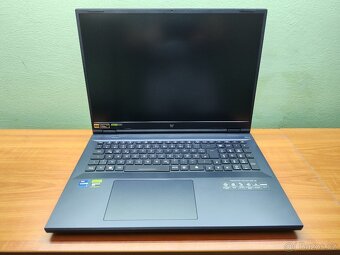 Obří 18 Predator Neo,i9-14th,140w-RTX,32gb,QHD-Top - 5
