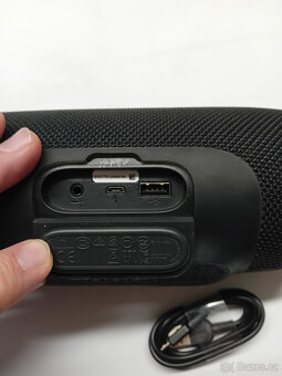 JBL Charge 3 - bezdrátový bluetooth reproduktor - 5
