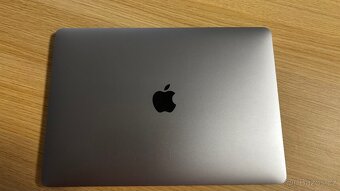 Macbook pro 13" 2020 se čtyřmi porty Thunderbolt 3 - 5