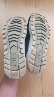 Pevné sportovní boty FILA, EU44 - 5