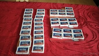 PĚKNÝ KOČÁREK S PANENKOU A JINÉ NOVÉ. - 5