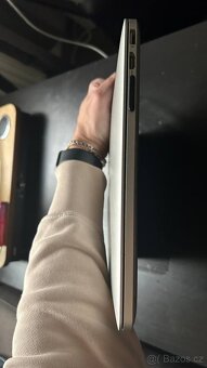 MacBook Pro 15" Retina | i7 2.8GHz | 16GB RAM | 1TB SSD + M - 5