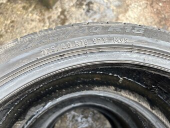 Celoroční pneu - 225/40/r18 - 5