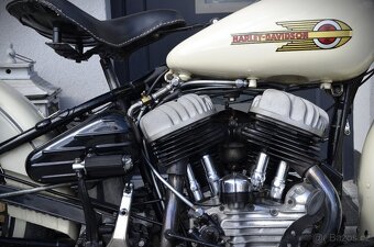 Harley Davidson WLC 750  1950  -  bílé SPZ - 5