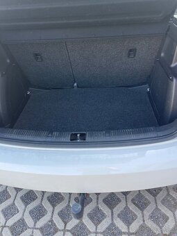 Prodám Škoda Fabia 1.2htp 51 kw r.v.2012 - 5
