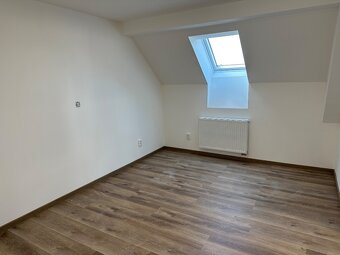 Pronájem bytu 2+kk Újezd - 5