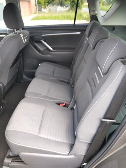 Toyota Verso - 5