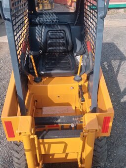 Smykovy nakladac bobcat gehl 1625 - 5