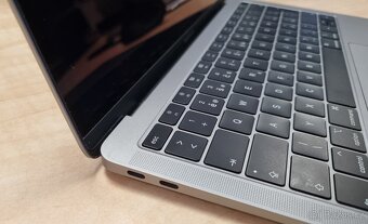 Macbook Air 13" 2019 Retina - 5