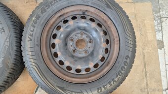 Sada disků VW 15" 5x112 pneu 195/65 R15 6-7mm Caddy - 5