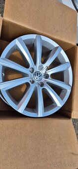 VOLKSWAGEN OE 760071498 8.0" X 18" 5X112 ET 25 originalni - 5