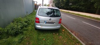 Volkswagen Touran - 5