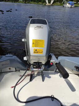 Motorový člun 3,6 m + Honda 5 HP - 5