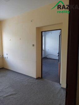 Pronájem nebytových prostor - bytové družstvo... - 5