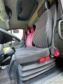 Prodám náhradní díly z AVIA D 70 - 5