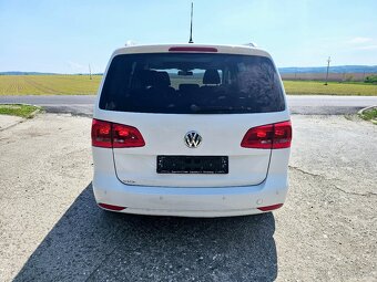 Volkswagen Touran 1,4tsi Highline model 2011 - 5