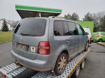 Volkswagen Touran - 5