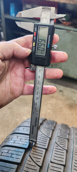 2 zimní pneumatiky PIRELLI 245/45R17 99H 7,00mm - 5