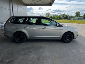 Ford Focus 1.6TDCi 66kW 2010 klima EcoSport - 5